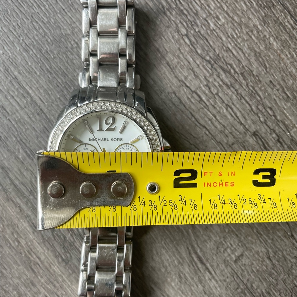 Michael Kors Watch - Picture 2 of 2